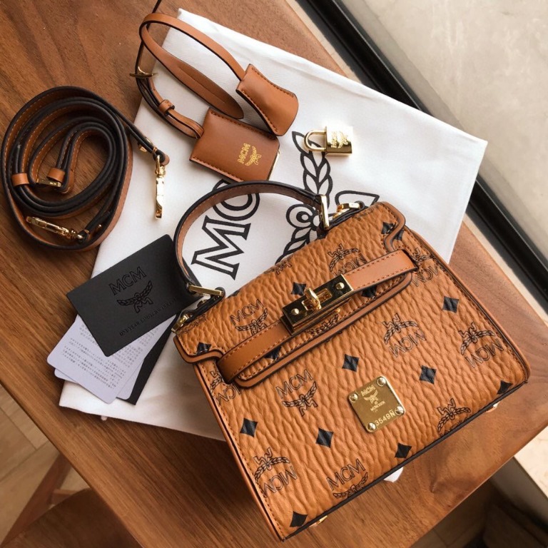 Heritage satchel shop in visetos