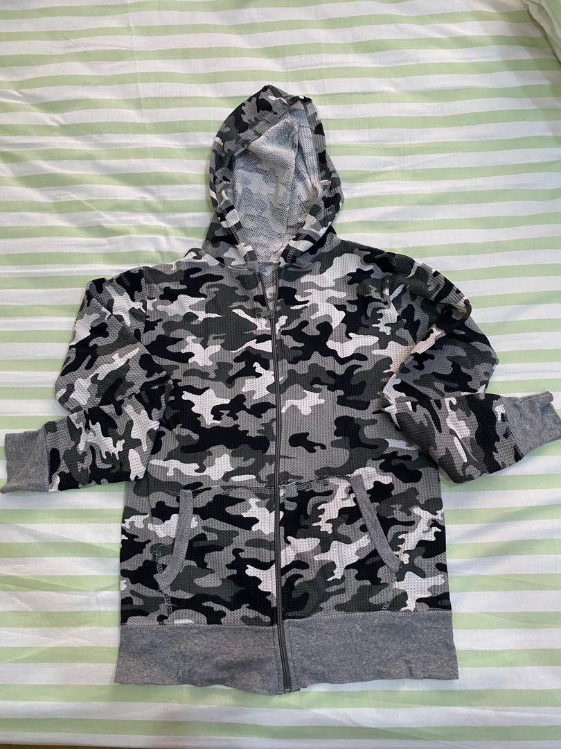 Army deals print hoodie
