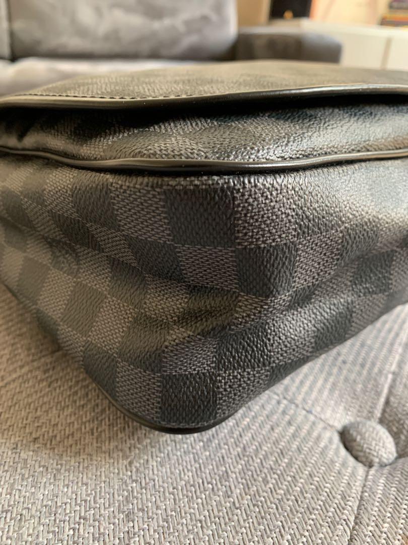 Louis Vuitton Damier Graphite Renzo Messenger Bag – Oliver Jewellery