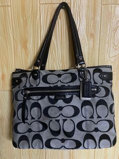 (Category: ) located in . Submitted by joanm72 (Listing ID 1081425458, Image 1). Description: .