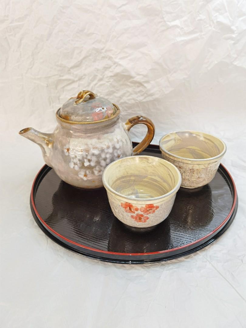Tea set (Category: Coffee & Tea Tableware) located in Valenzuela. Submitted by shikkufindsmla (Listing ID 1081422555, Image 3). Description: Brand New Stoneware tea set 1 Teapot with strainer 5 cups 1 lacquerware tray ₱ 950 only.