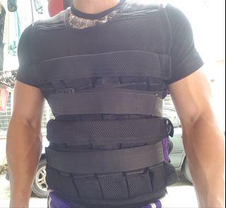 Weighted vest with steel plates
