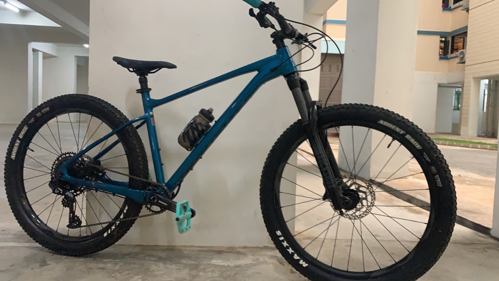 Giant fathom sales large