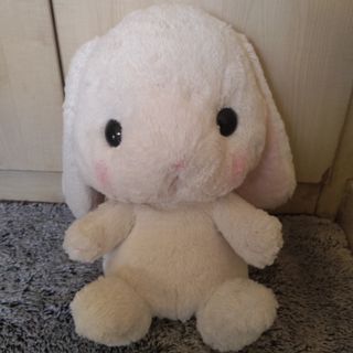 (Category: ) located in . Submitted by chanmi_9002 (Listing ID 1081702717, Image 1). Description: .