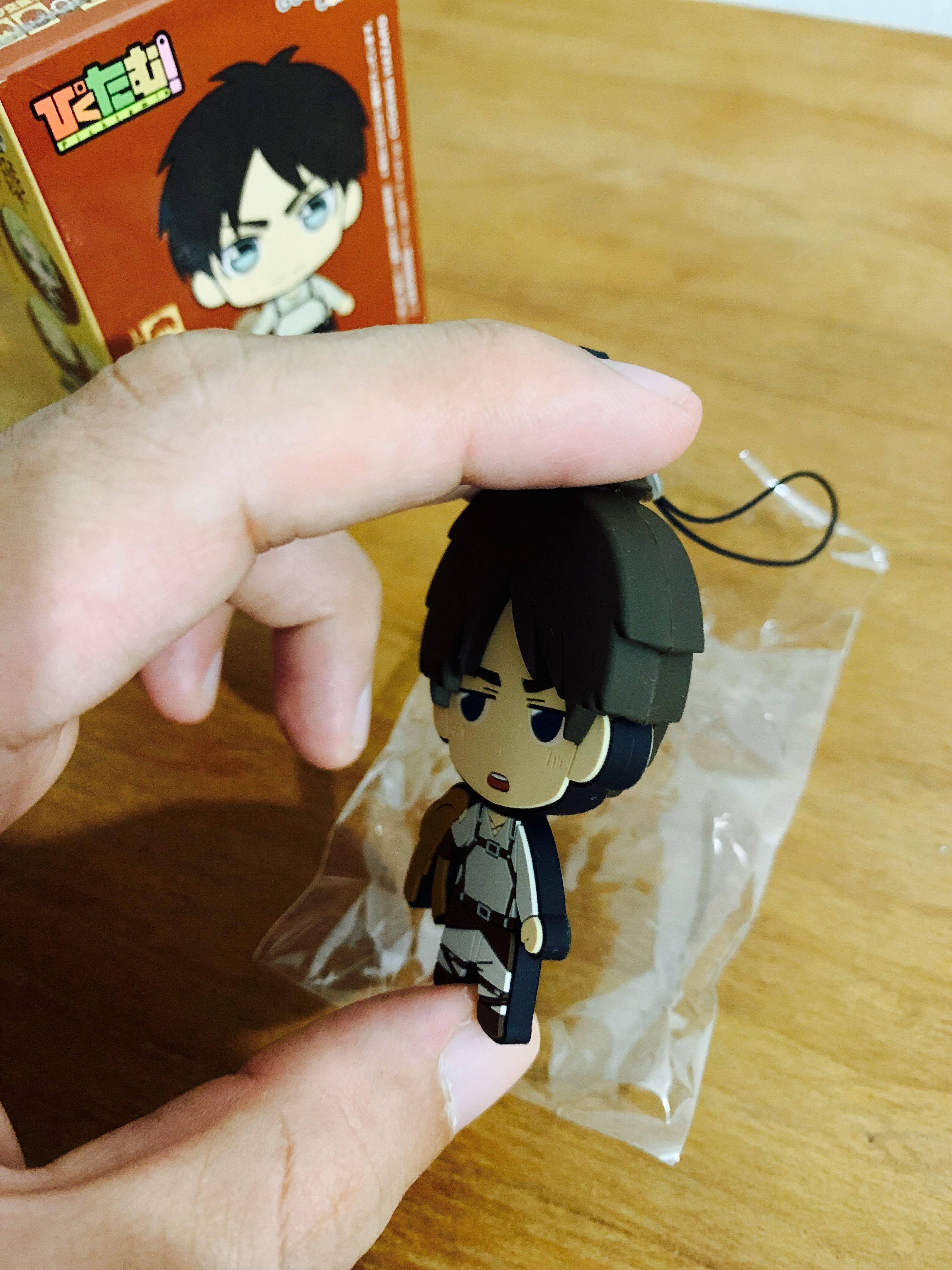 Attack on Titan Eren Yeager Keychain, Hobbies & Toys, Collectibles