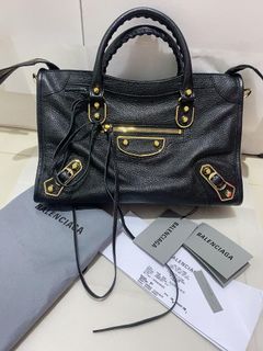 (Kategori: ) berada di . Dikirim oleh authentic_items88 (ID iklan 1081725248, Gambar 1). Deskripsi: .