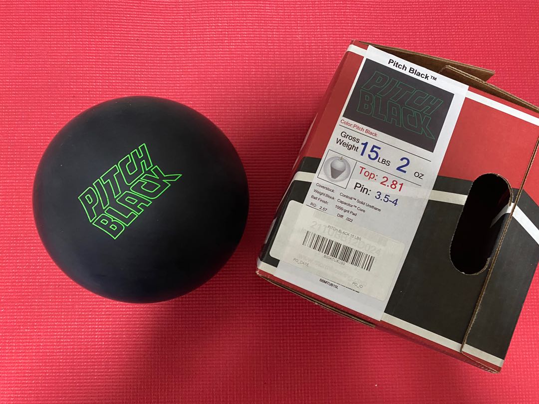 BNIB Bowling Ball Storm Pitch Black 15 lbs Urethane, Sports Equipment