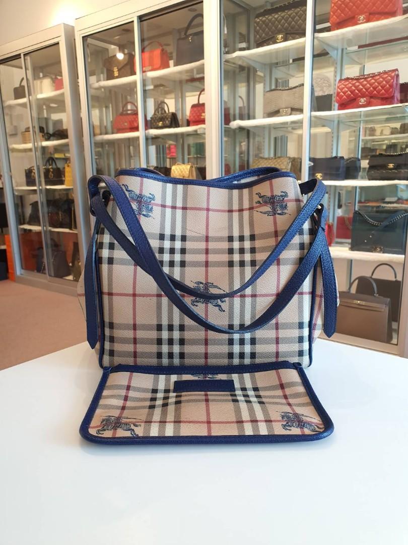 Burberry haymarket shoulder bag discount