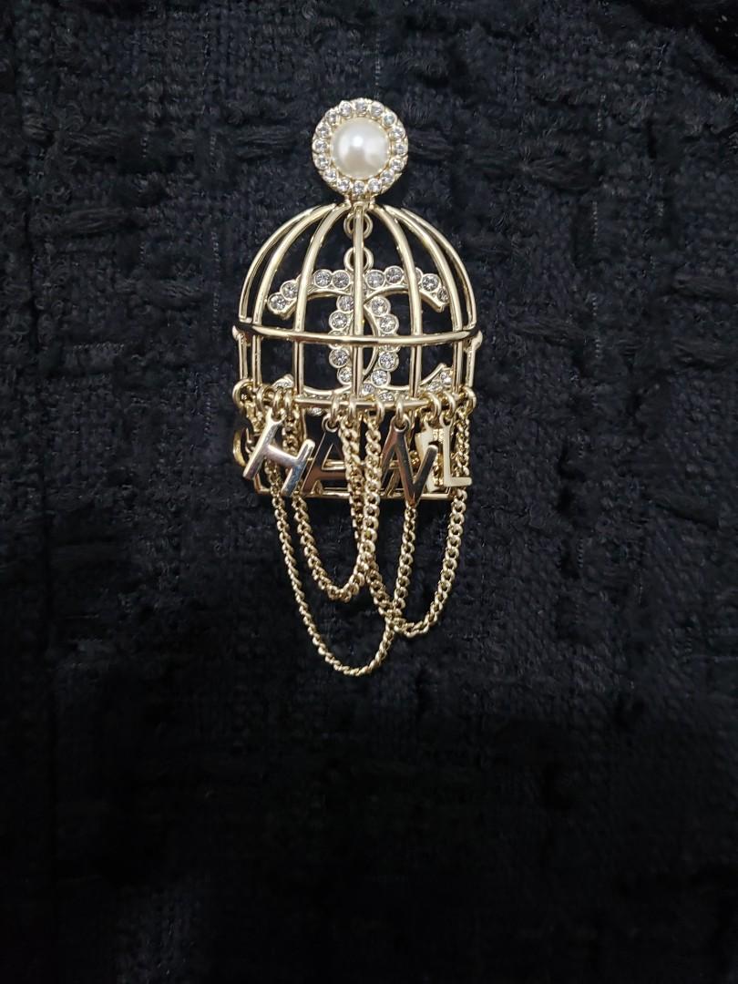 Chanel Bird Cage Brooch 鳥籠胸針心口針, 名牌, 飾物及配件- Carousell