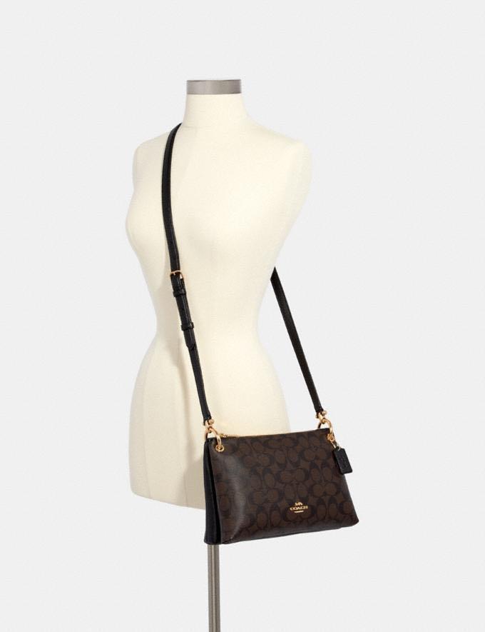 Mia coach crossbody deals