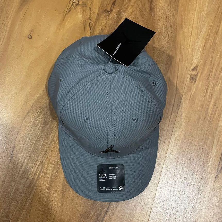 Jordan classic 99 2025 metal jumpman cap