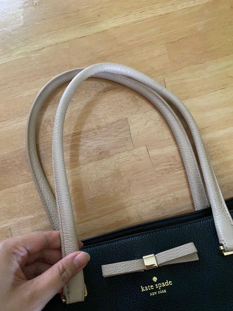 Kate Spade Hand Bag (Category: Luxury Bags & Wallets) located in San Jose del Monte. Submitted by agoraartmarket (Listing ID 1081671897, Image 3). Description: Kate Spade Black Hand Bag Decluttering In good condition Rush sale.