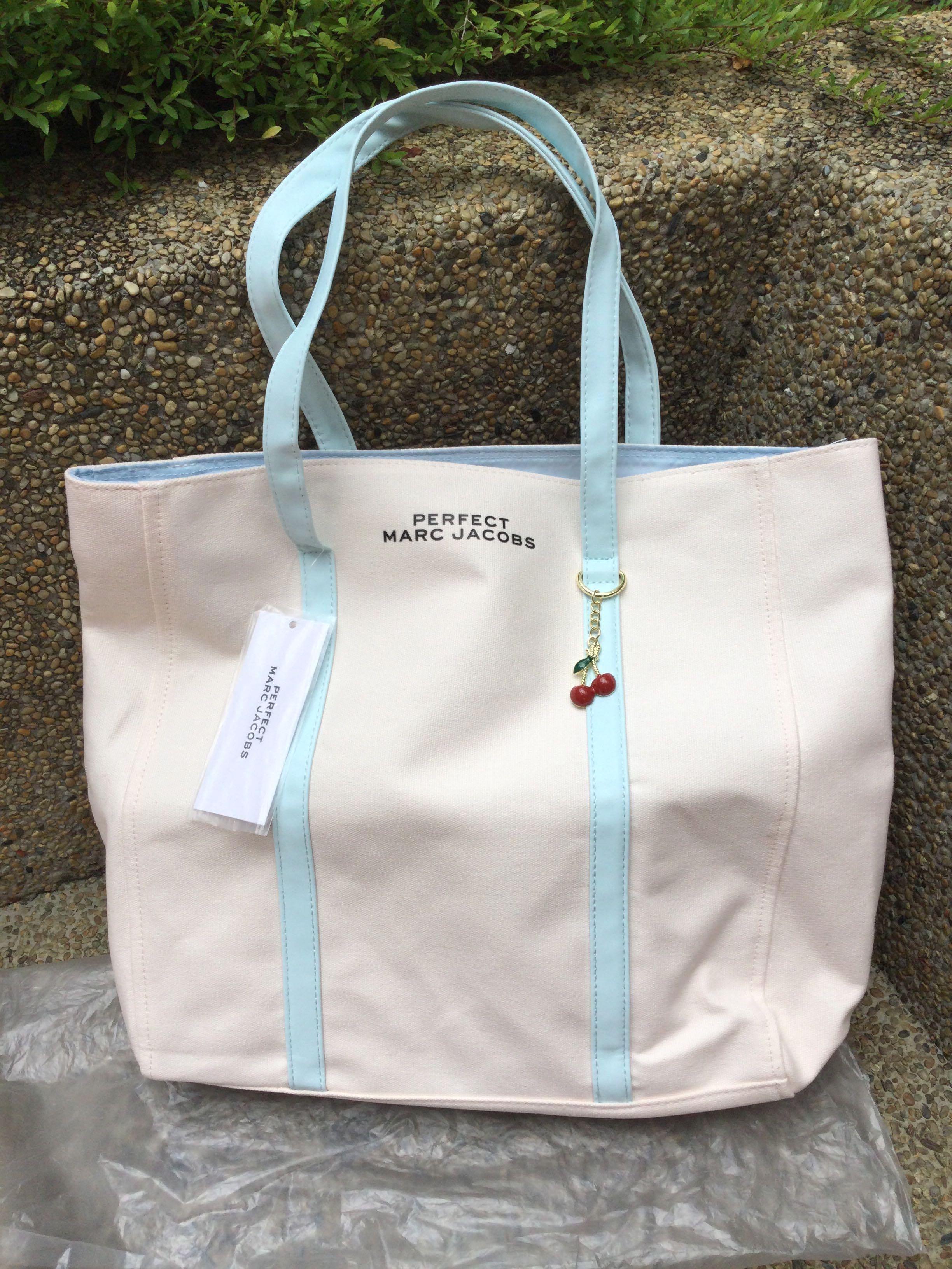 marc jacobs perfect pouch