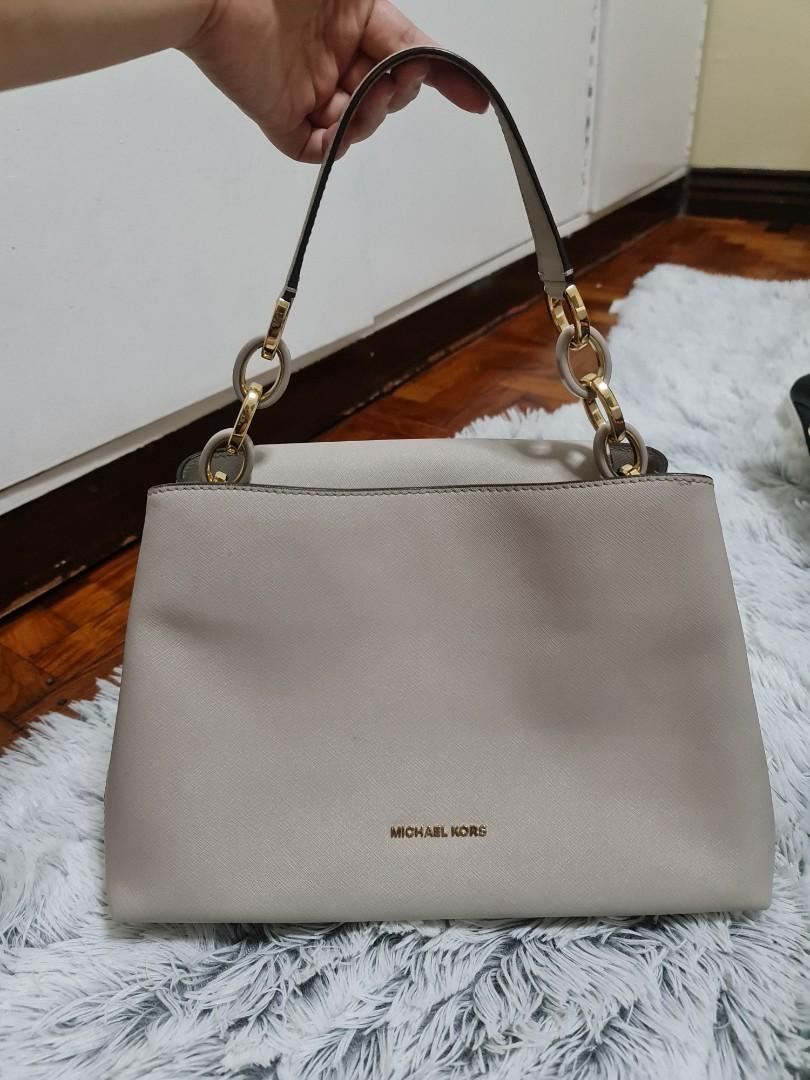 Michael Kors Handbag Luxury Bags Wallets on Carousell