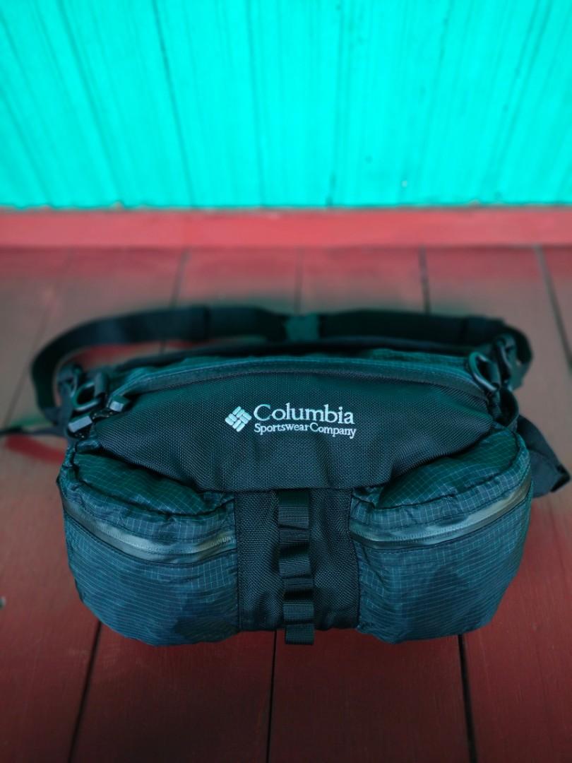 Columbia store pouch bag