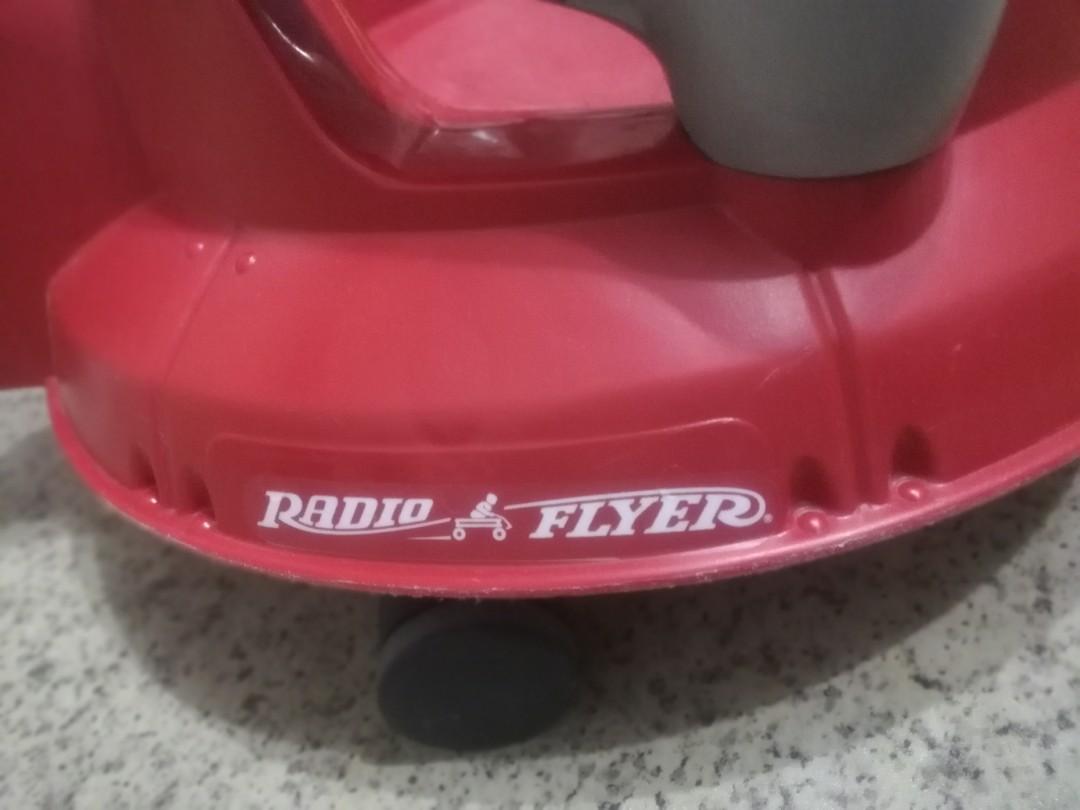 Radio flyer spin n saucer sale with lights and sounds