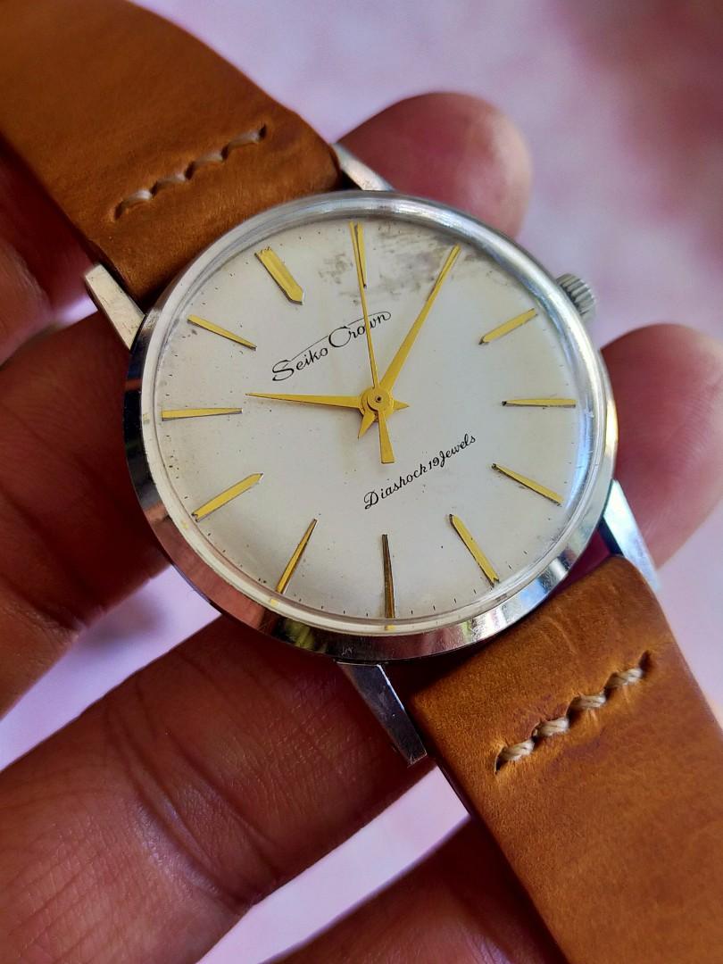 Rare Jam Tangan Seiko Crown Manual Winding Japan Vintage Leather Strap,  Fesyen Pria, Jam Tangan di Carousell