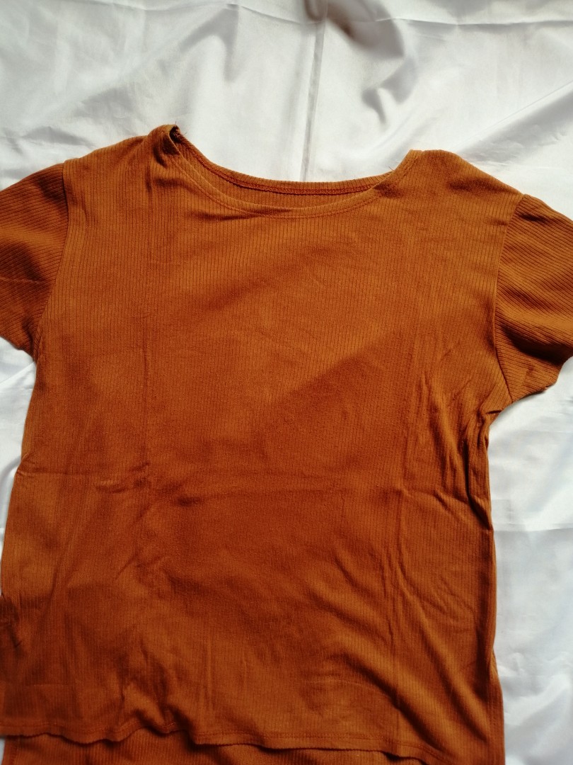 Rust top, Women's Fashion, Tops, Blouses on Carousell