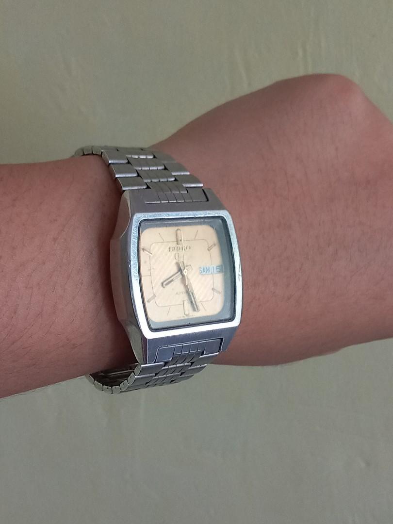 Seiko 5 vintage watch automatic, Men's Fashion, Watches & Accessories,  Watches on Carousell