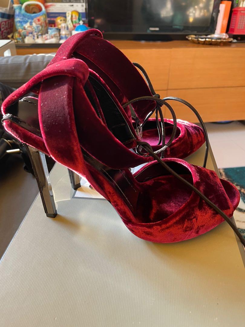 Tom Ford Dark Red Velvet Heels, Women's Fashion, Footwear, Heels on  Carousell