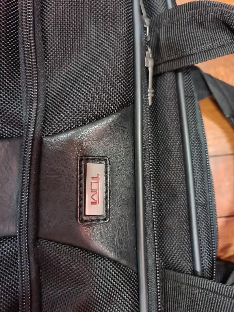 Tumi deluxe 2025 computer portfolio brief