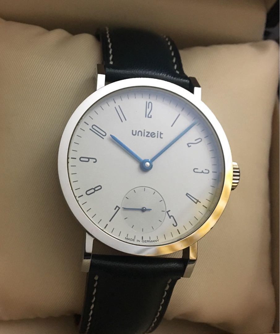 Watch bauhaus style sale