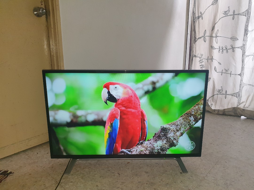 Second hand smart tv 43 inch clearance