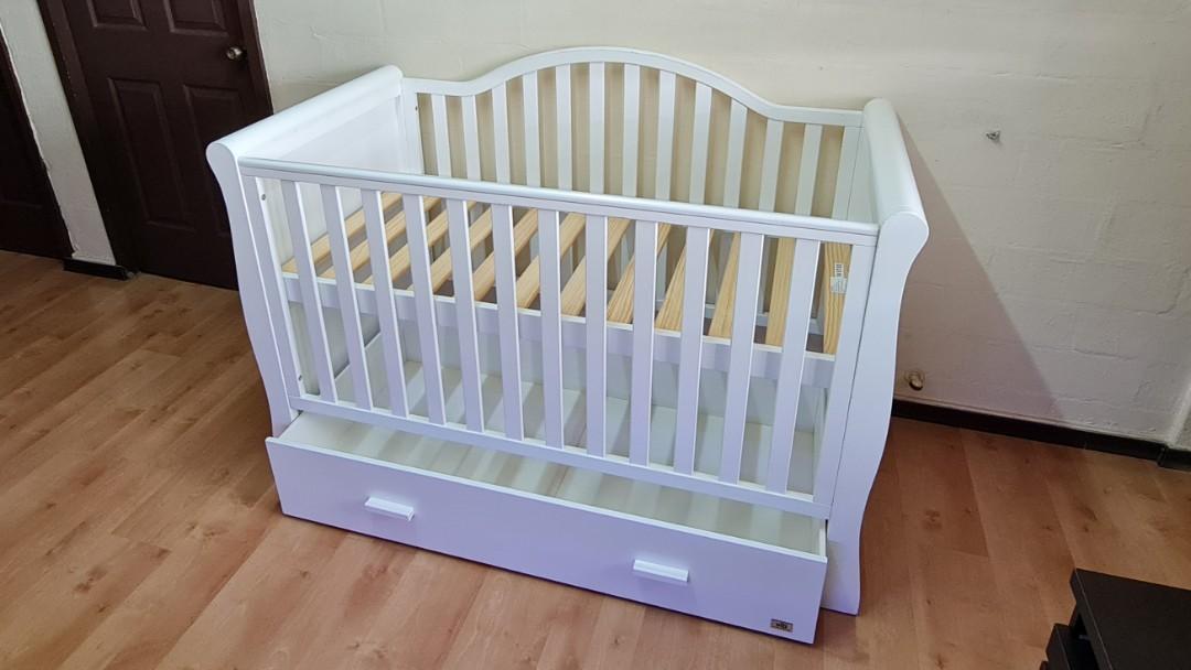 V.I.B. baby Cot, Babies & Kids, Baby Nursery & Kids Furniture, Cots
