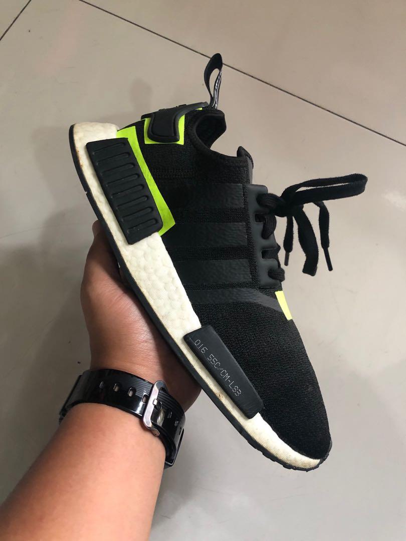 Adidas nmd deals r1 black volt