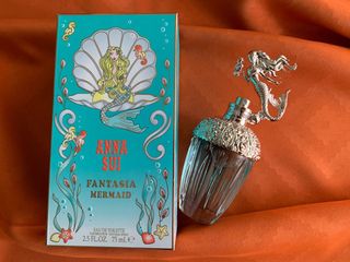 (Category: ) located in . Submitted by ppperfume_ (Listing ID 1081996404, Image 1). Description: .