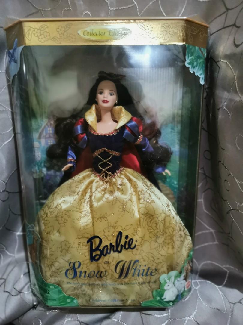 Barbie snow hotsell white collector edition