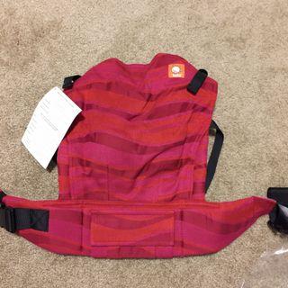 BNWT TULA WC Half Standard Waves Garnet