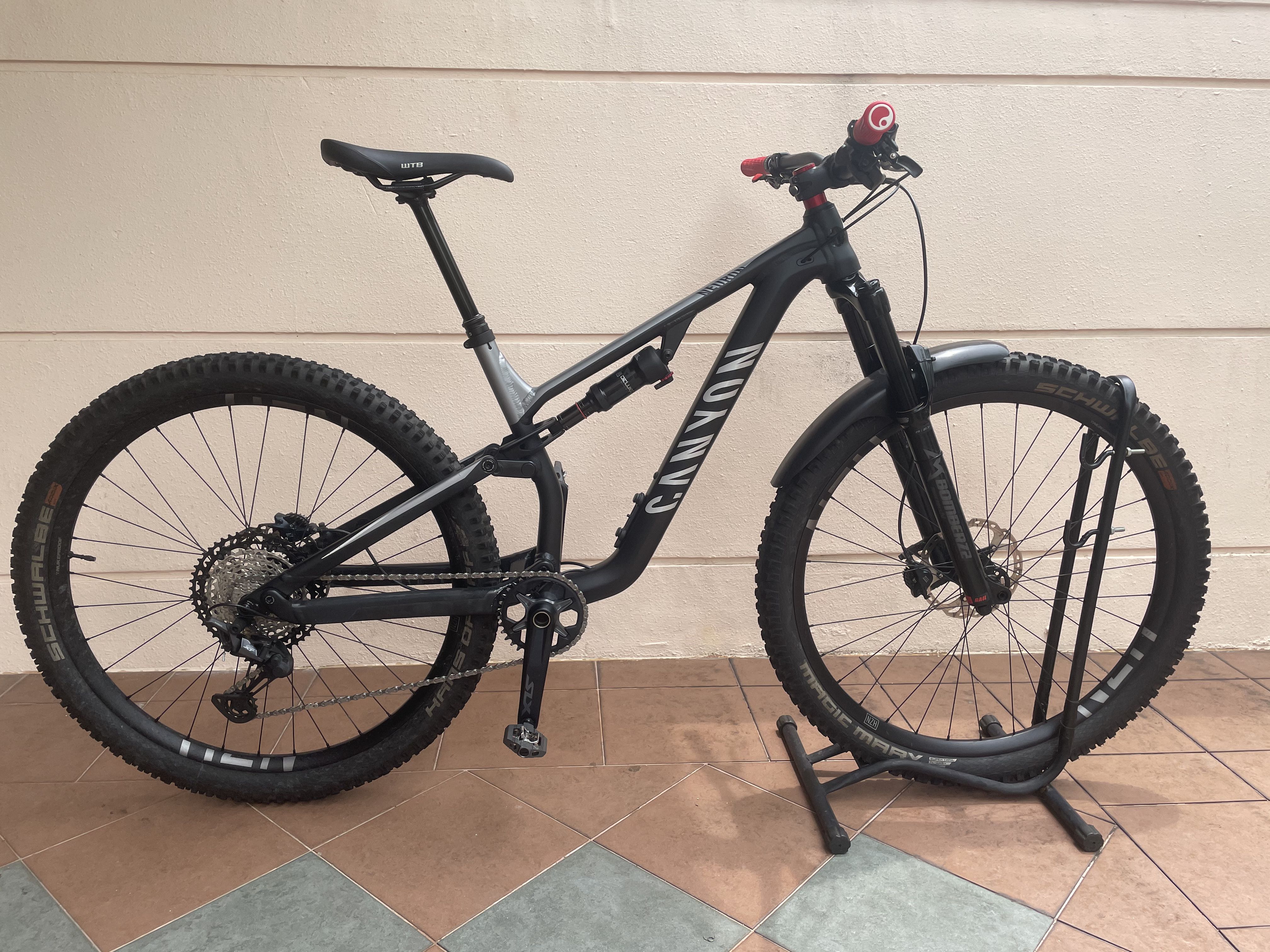 Canyon Neuron 6 size M Sports Equipment Bicycles Parts