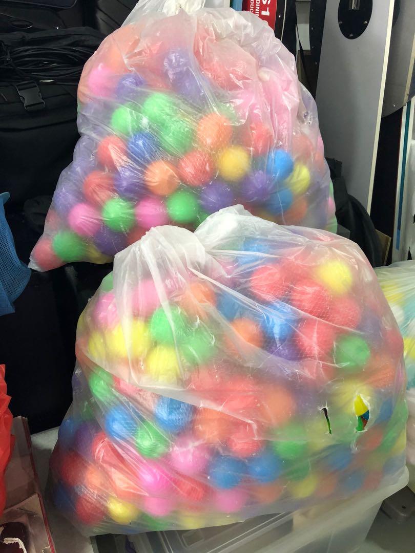 Coloured Plastic Balls / Ball Pit (Sell), Hobbies & Toys, Toys & Games