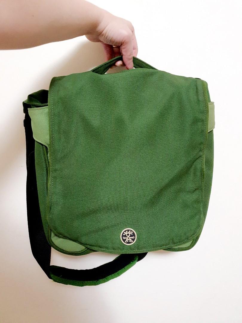 Crumpler The Luncheon Laptop Messenger Crossbody Sling Bag, Men's