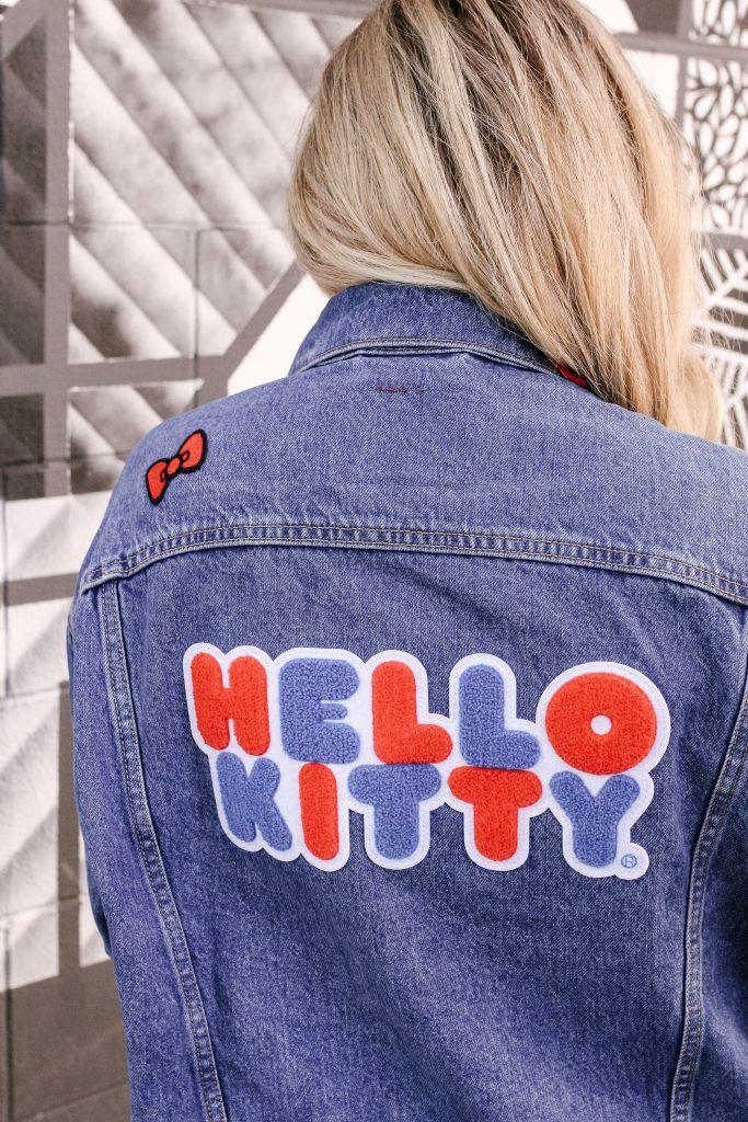 Denim Jacket x Hello Kitty, Fesyen 