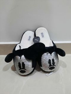 (Category: ) located in . Submitted by glitterxshopp (Listing ID 1081960612, Image 1). Description: .
