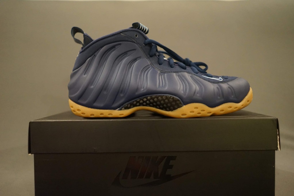foamposite one midnight navy