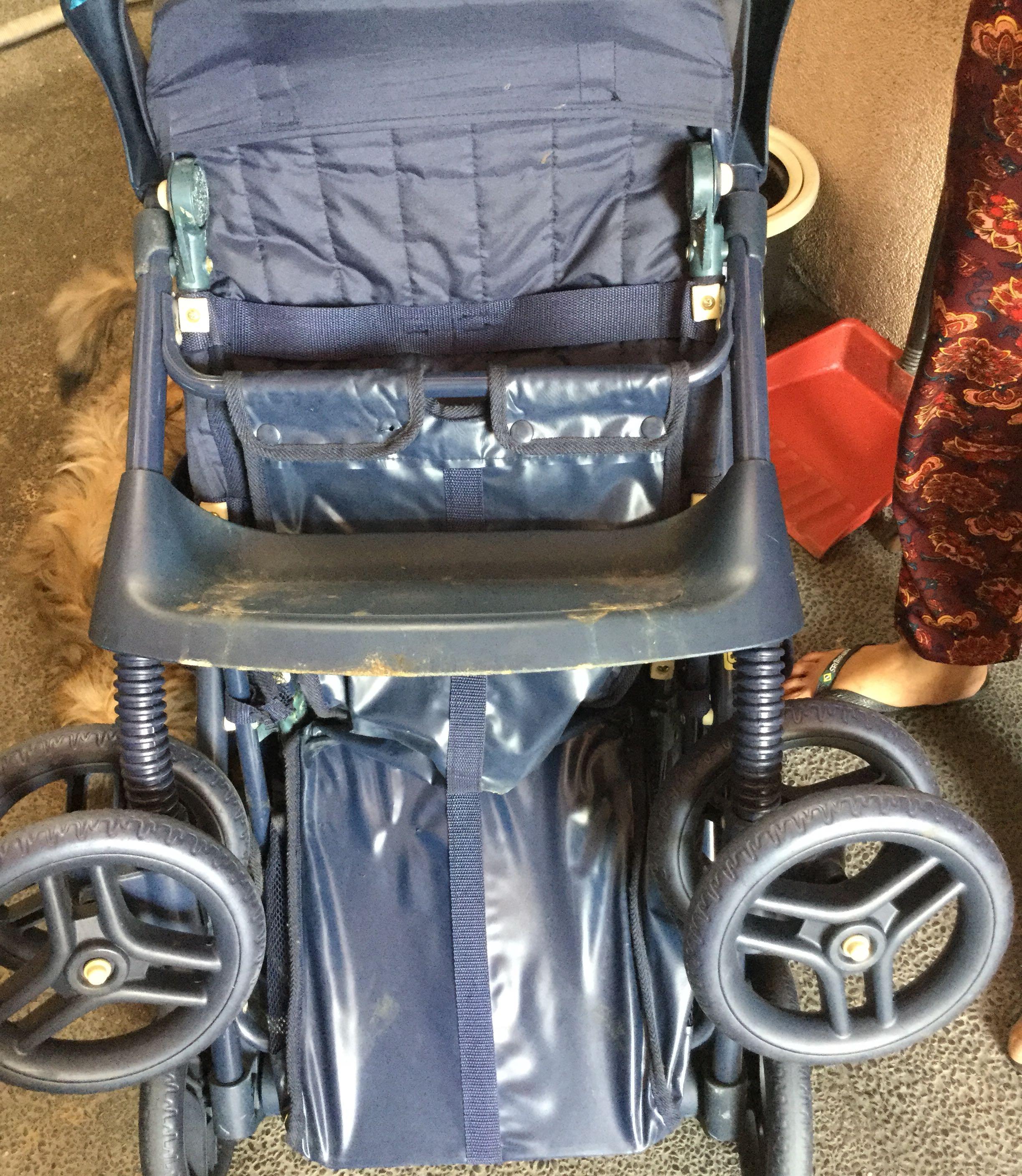 Graco Stroller (Category: Strollers) located in Quezon City. Submitted by lftanco (Listing ID 1081908671, Image 3). Description: Graco Stroller. Signs of wear. Needs cleaning as kept in storage. Wheels in good condition..
