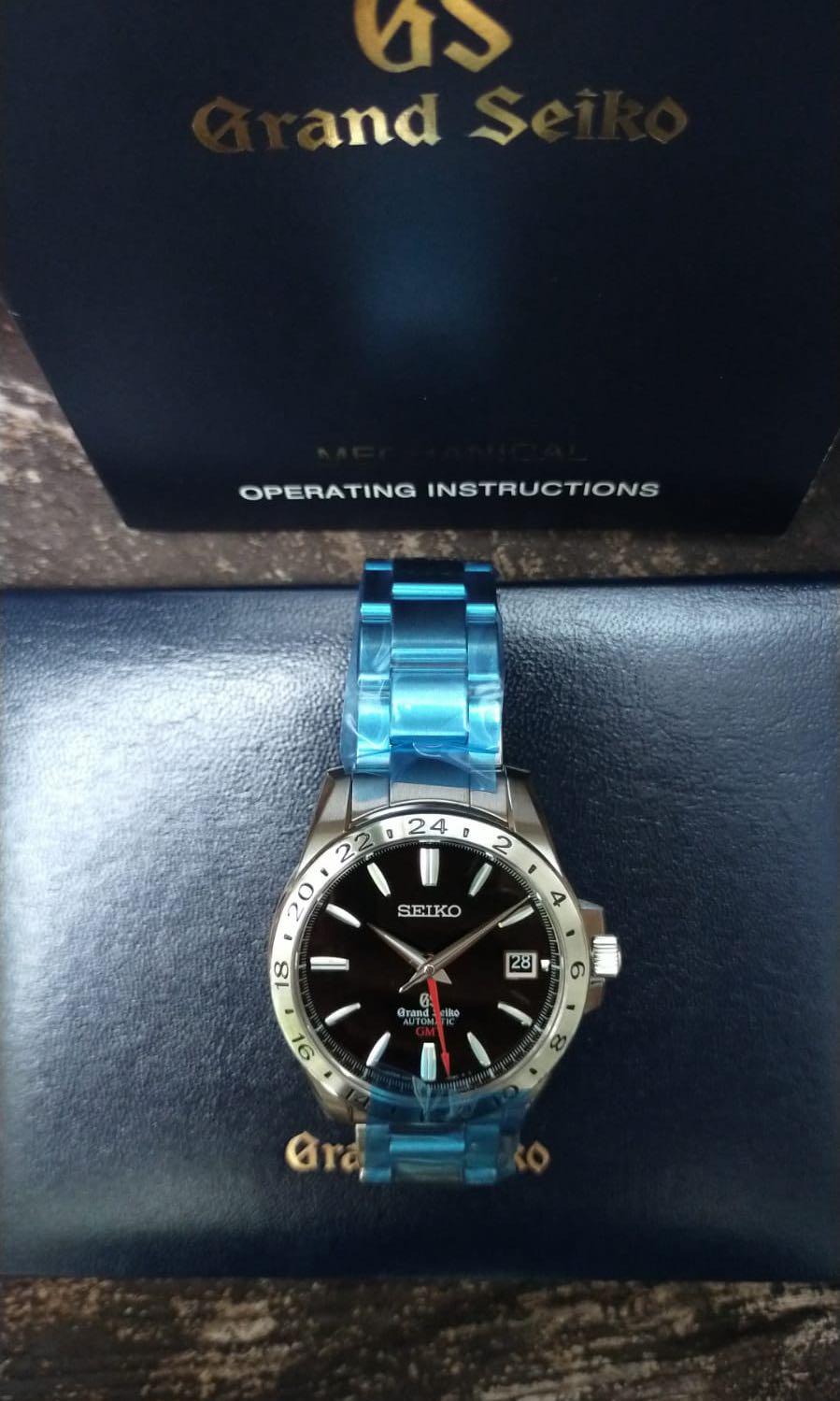 Grand Seiko GMT SBGM027, Men's Fashion, Watches & Accessories, Watches on  Carousell