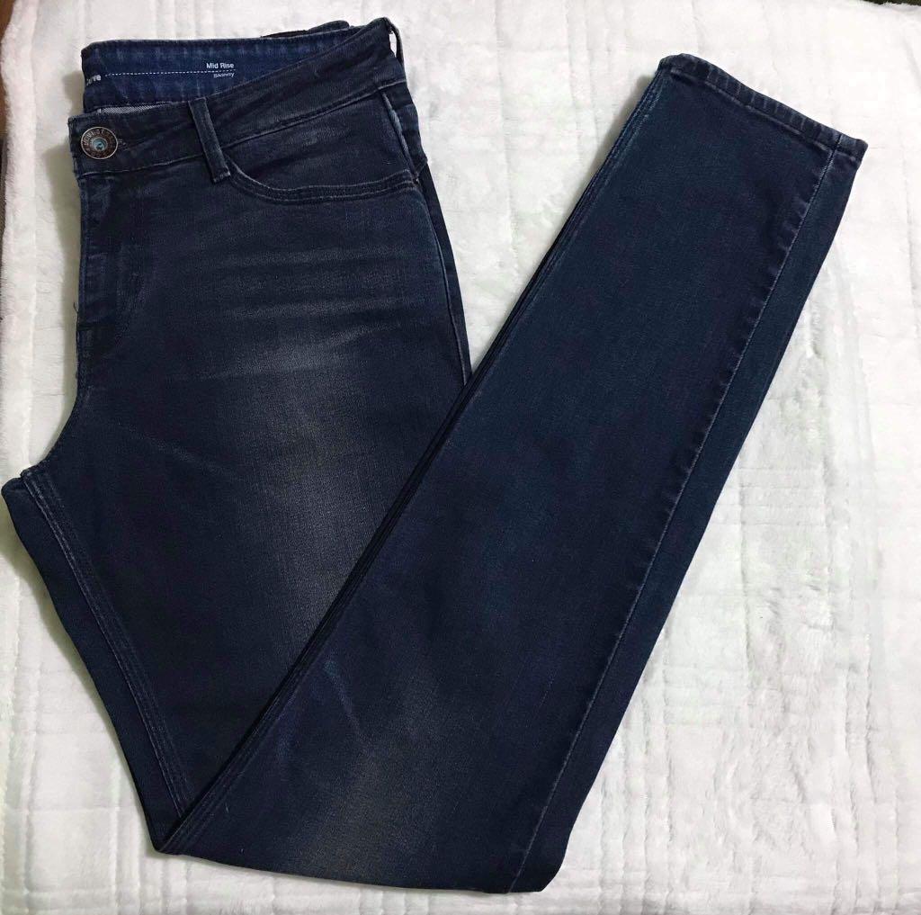 Levi's Demi Curve ( Mid Rise Skinny), Women's Fashion, Bottoms, Jeans on  Carousell
