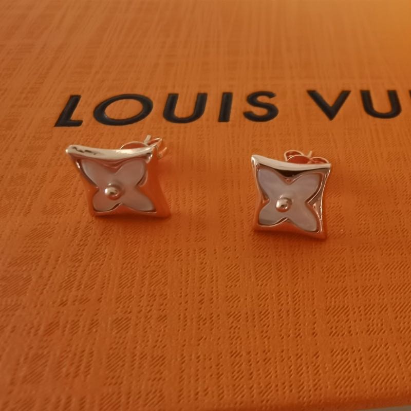 Louis Vuitton, Jewelry, Louis Vuitton Color Blossom Star Ear Stud Pink  Gold And White Motherofpearl