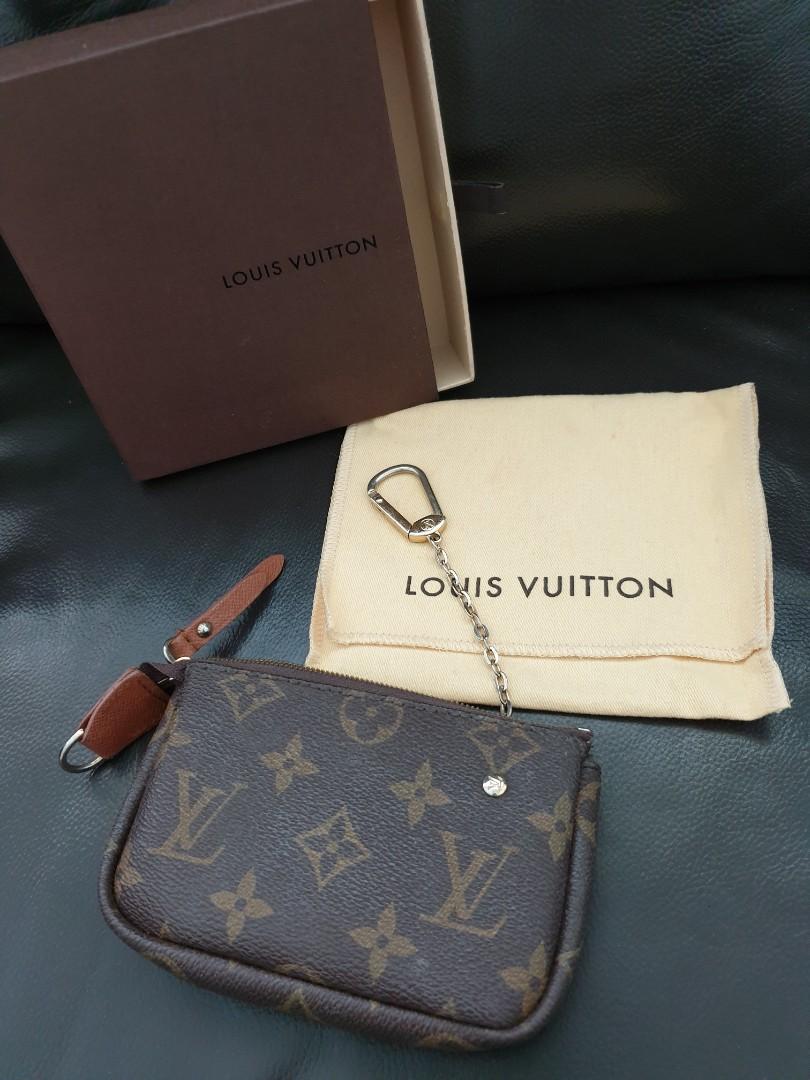 Limited Edition Authentic Louis Vuitton Wardrobe Trunks Key Pouch – Relics  to Rhinestones