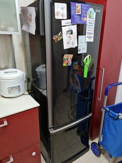 (Category: ) located in . Submitted by yapityyap (Listing ID 1081957256, Image 1). Description: .
