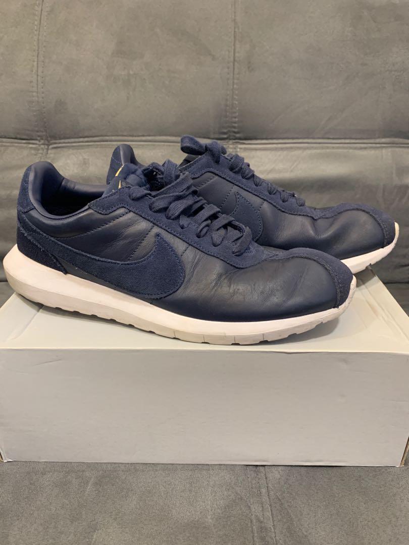 Nike Roshe LD-1000 Premium Leather (Category: Sneakers) located in Taguig. Submitted by jcs86 (Listing ID 1081917081, Image 1). Description: Size: US10.5 Condition: 9/10 No box. .