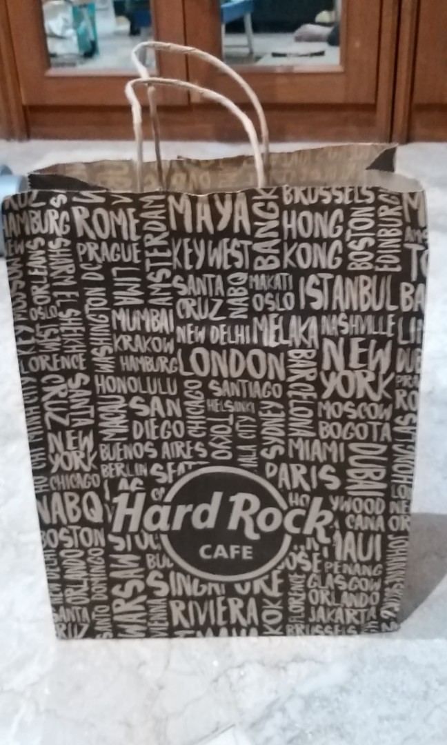 Paper Bag Hard Rock Cafe, Fesyen Wanita, Tas & Dompet di Carousell