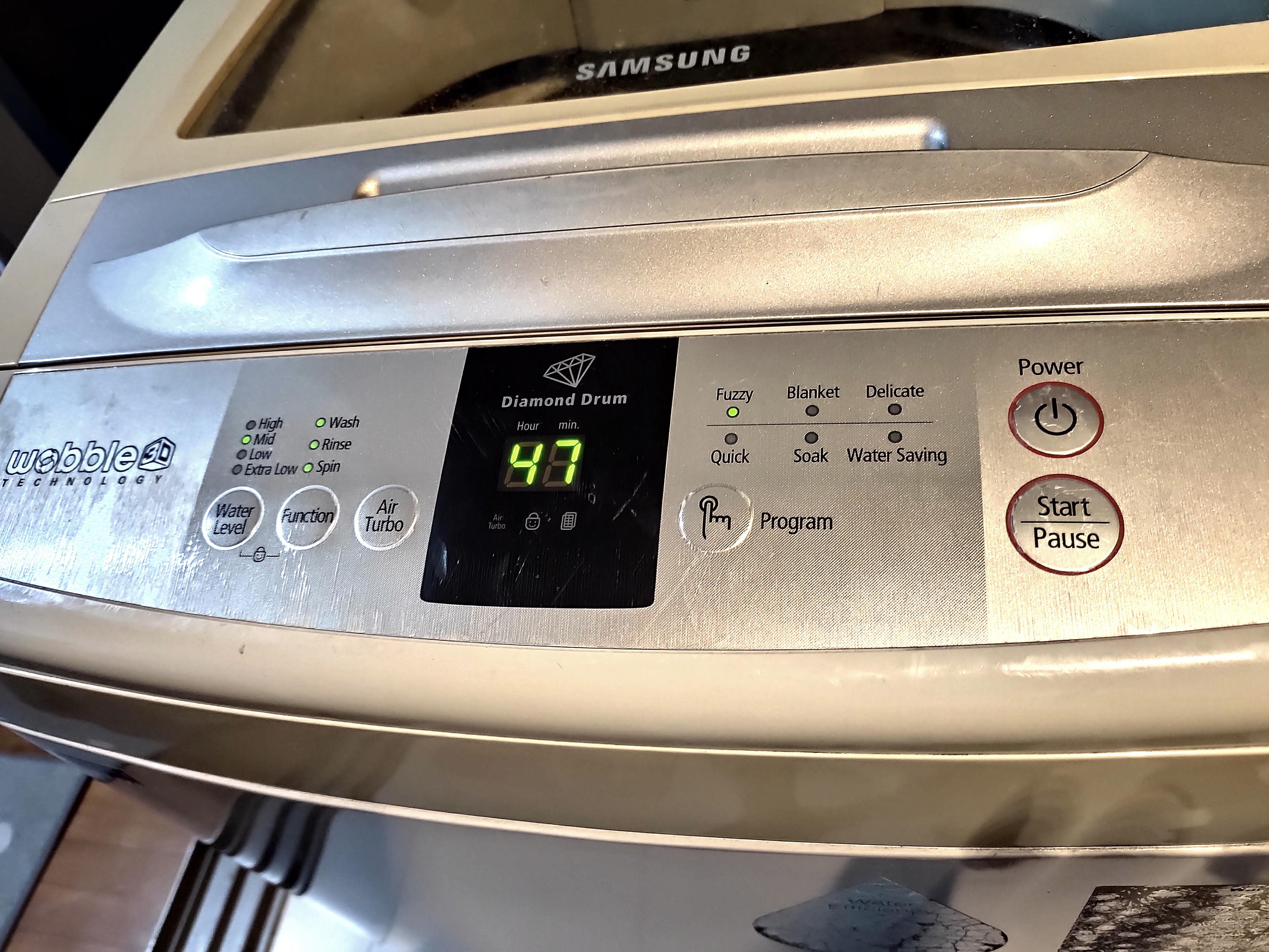 Samsung Washing Machine Wobble 3D WA95W9, TV & Home Appliances, Washing