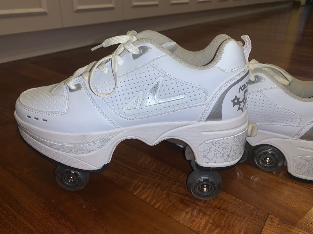 tik tok roller skate shoes, Women's Fashion, Footwear, Sneakers on Carousell