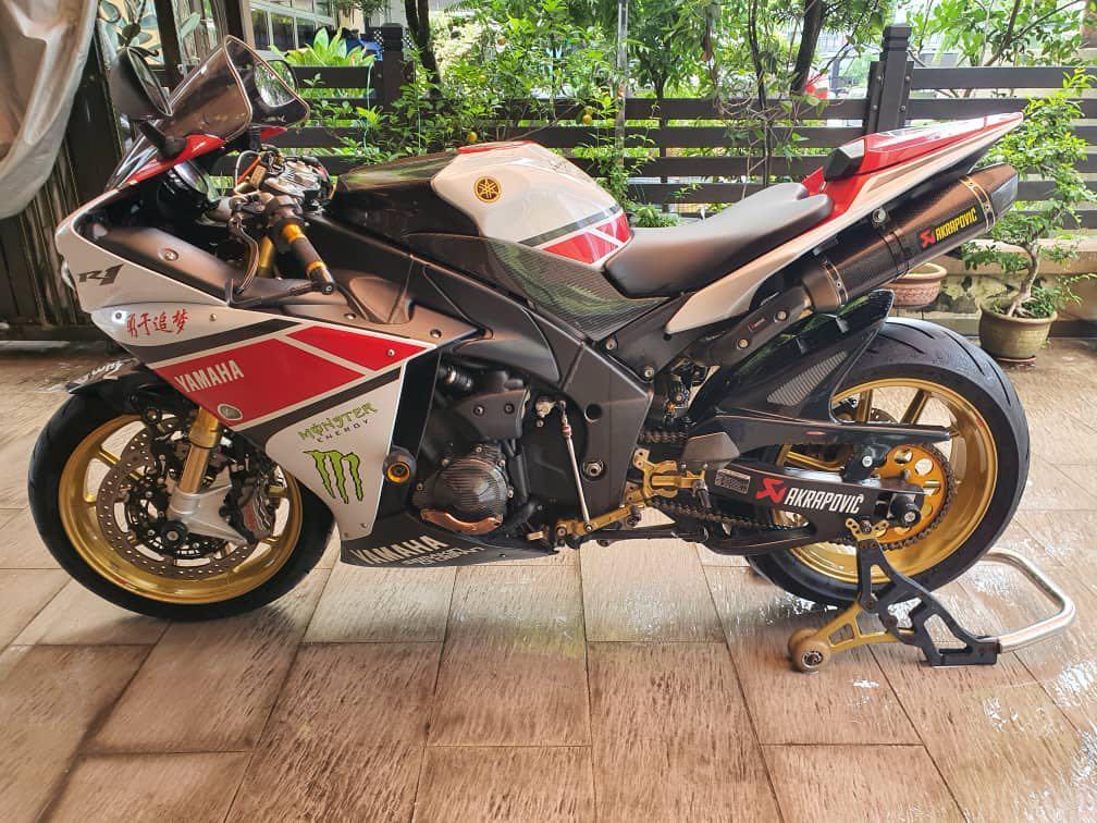 Yamaha online r1 50