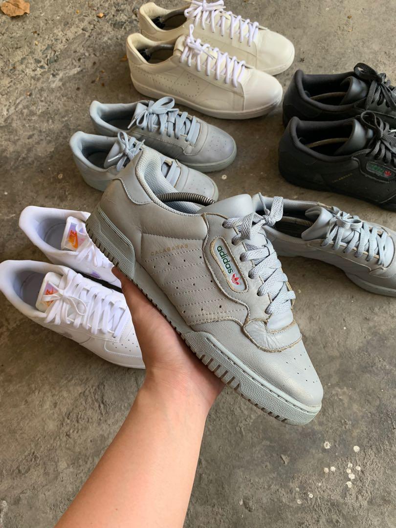 Grey yeezy discount calabasas on feet